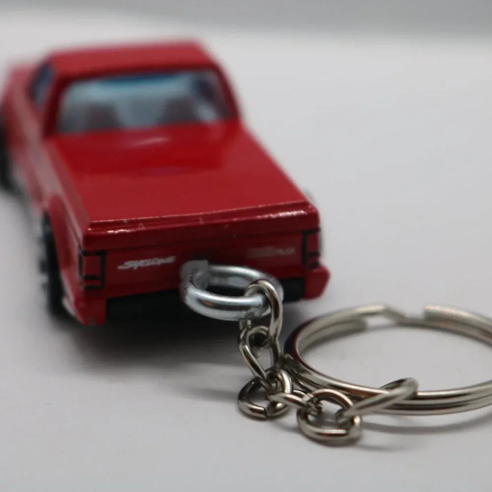 Hot Wheels 1991 GMC truck custom keychain